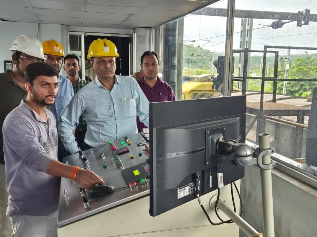 गेवरा परियोजना पहुंचे निदेशक तकनीकी, लिया जायजा