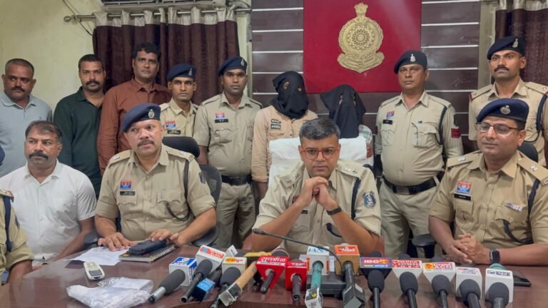 राज ज्वेलर्स लूटकांड के दो आरोपी गिरफ्तार, एक आरोपी फरार, तलाश में जुटी पुलिस