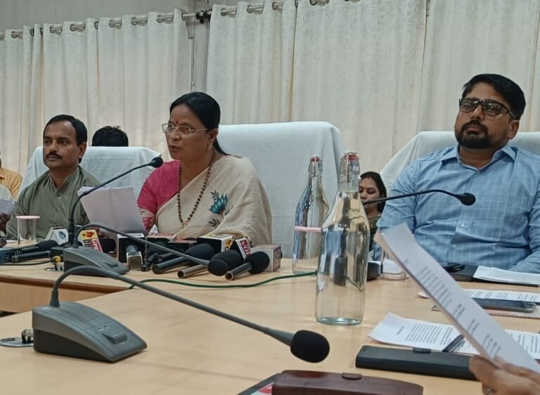 निगम ने सभी क्षेत्रों में किया कार्य, महापौर ने ली पत्रकारवार्ता, नगर निगम के सभी 67 वार्डों में 537 करोड़ रुपए के 434 नवीन विकास कार्यों को मिल चुकी है स्वीकृति: संजूदेवी राजपूत