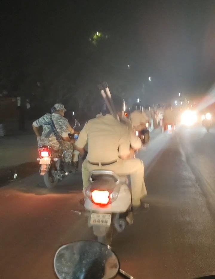 गणेशोत्सव-विसर्जन पर पुलिस की कड़ी नजर / शहर में बाइक पेट्रोलिंग तेज, गणेश पंडालों का निरीक्षण कर समितियों को दिए सुरक्षा निर्देश