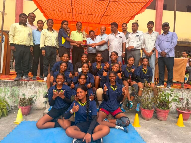 महिला कबड्डी में पीजी कॉलेज का दबदबा / फाइनल में कटघोरा कॉलेज को 47-16 से हराकर जीता परिक्षेत्र स्तरीय खिताब